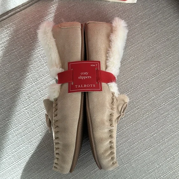 Talbots cozy slippers size 7 leather upper - Picture 9 of 10